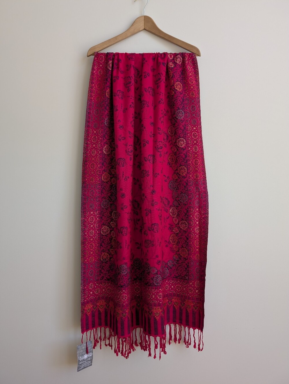 NWT Wool Large Shawl Scarf Deep Vivid Pink With Fringe Made In India